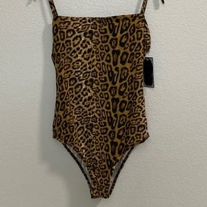 NWT Queen.M Leopard Bodysuit